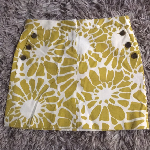 J. Crew Dresses & Skirts - J Crew skirt size 4 J. Crew Dresses & Skirts - J Crew skirt size 4